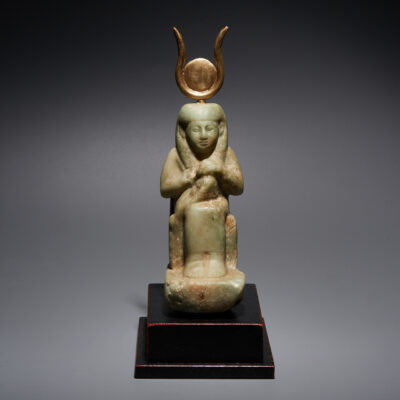 Isis amamantando a Harpócrates, Antiguo Egipto