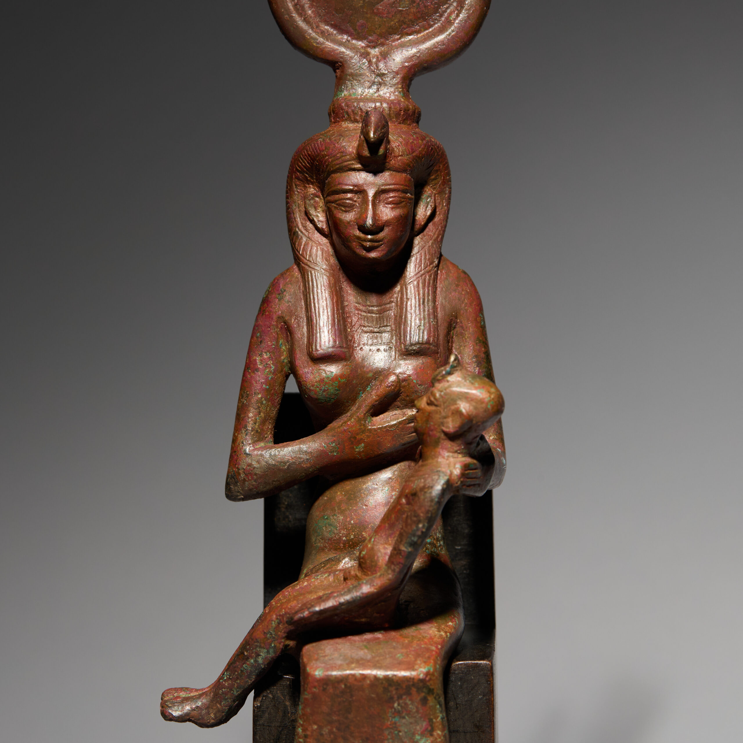 Diosa Isis amamantando a Harpócrates, Antiguo Egipto - Imagen 8